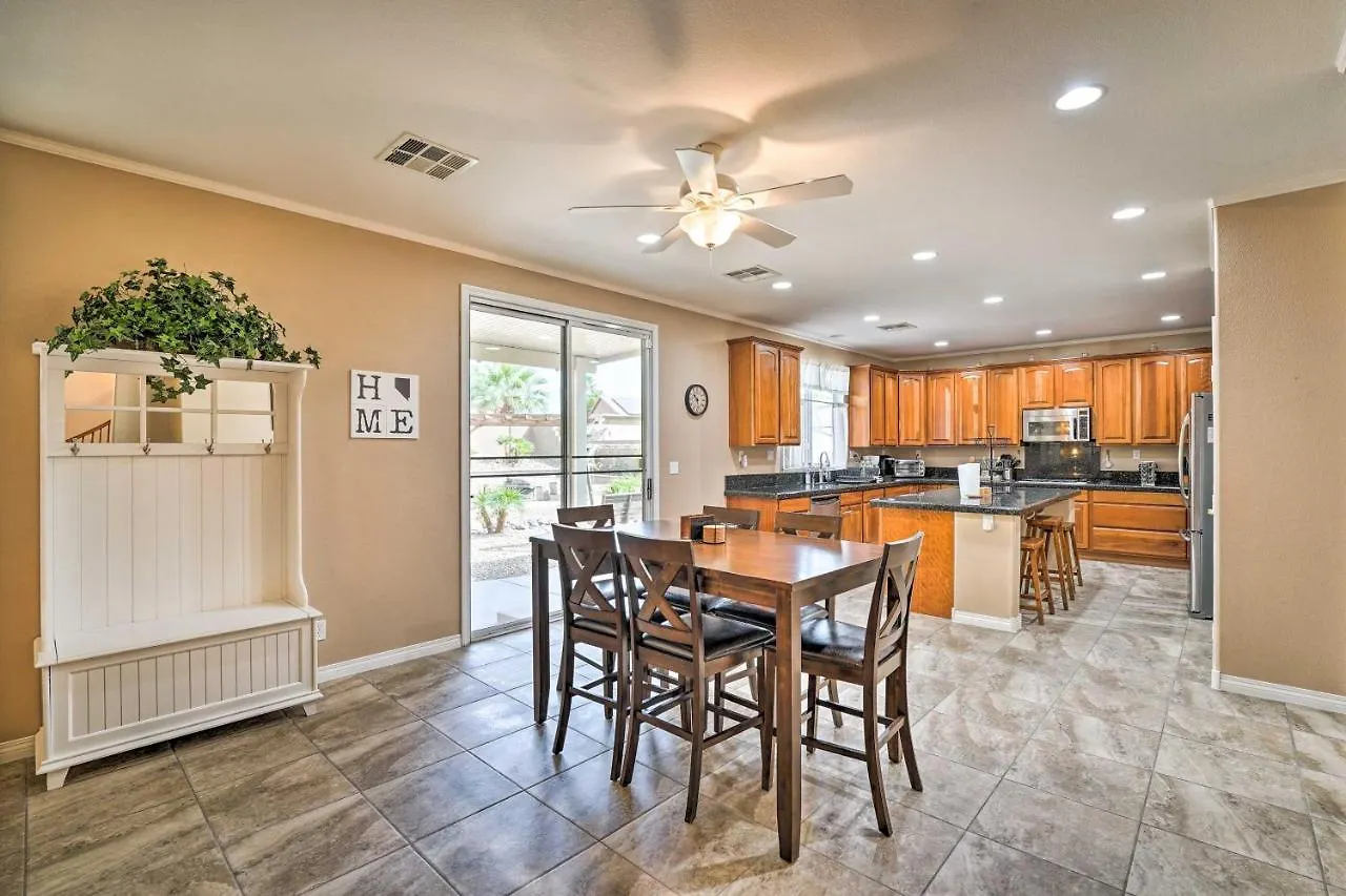 Spacious North Las Vegas Home With Yard 0*,