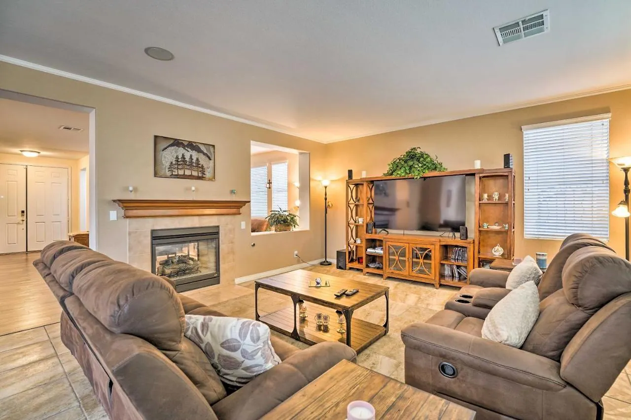 度假居 Spacious North Las Vegas Home With Yard